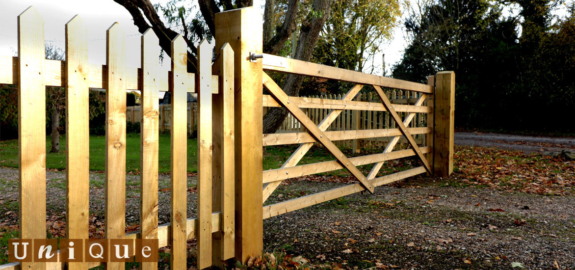field gate and fence lifestyle image